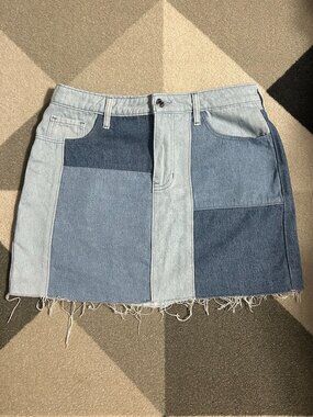 Hollister Multi-Tone Blue Patchwork Denim Frayed Hem Mini Skirt Junior's 9/29